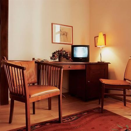 Cerna Liska Hotel Praag Kamer foto